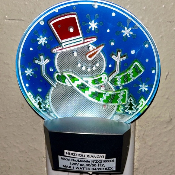 North Pole Trading Co.~ Plug In~Twinkling Night • Snowman • New W/Video - Picture 12 of 12